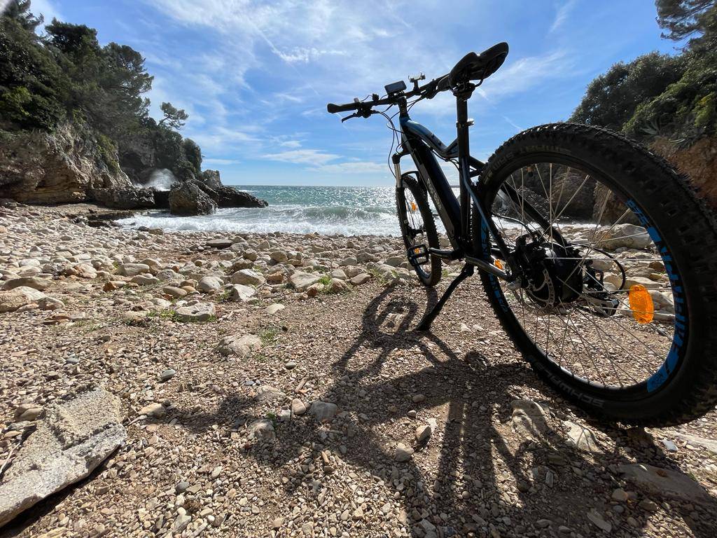 rent a cheap bike in Antibes/Juan-les-Pins