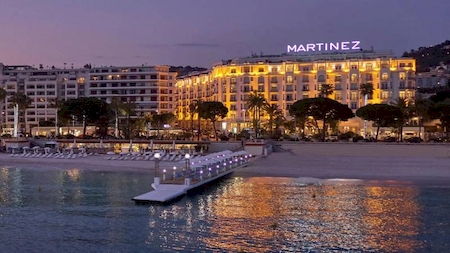 Rent a scooter in Cannes