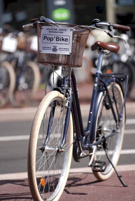 Electric bikes for rent in Cannes