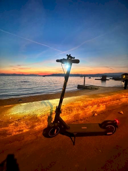 Electric scooter rental Vallauris