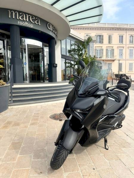 Rent a scooter in Mouans-Sartoux