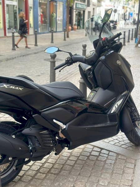 Rent a scooter in Cannes