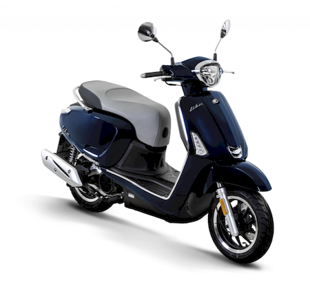 rent a scooter to visit Cannes