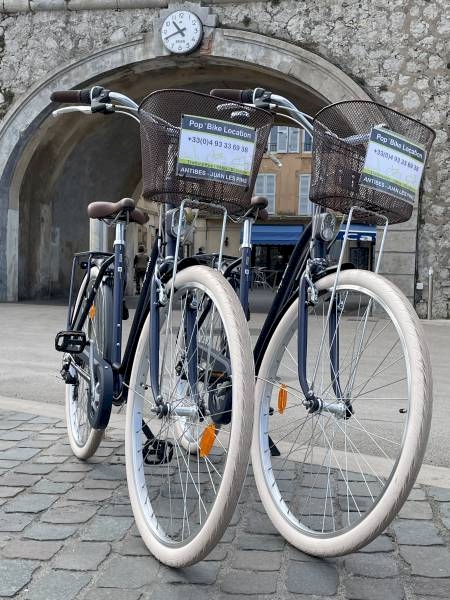 Bicycle rental in Antibes